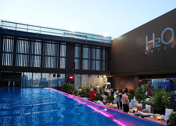 H2O Hotel
