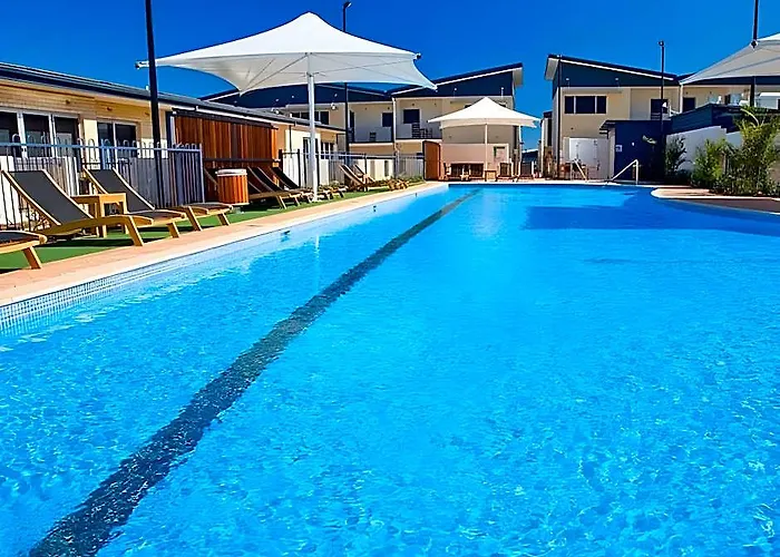 Broadwater Mariner Resort