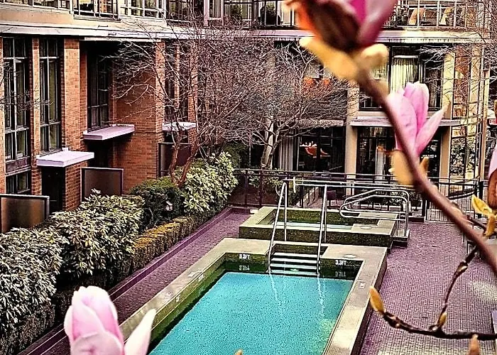 L'Hermitage Hotel