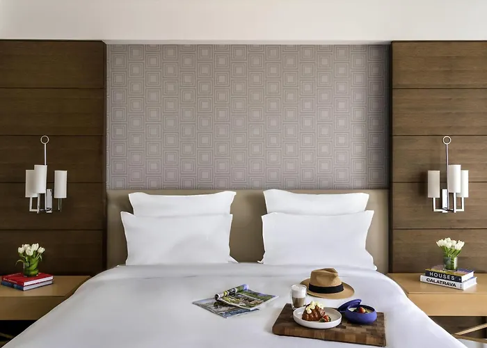 Pullman West Bay