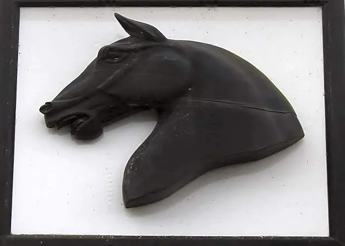 The Black Horse Fulmer