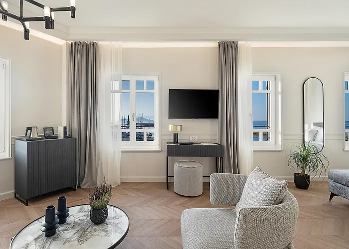 Riviera Suites