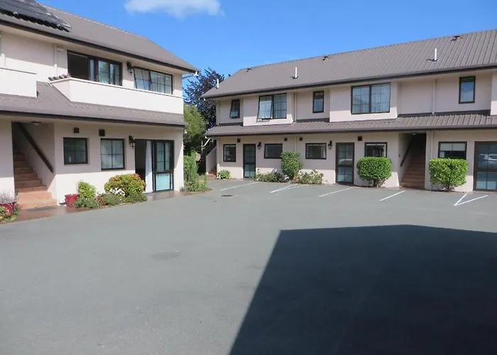 Arrow Apartments