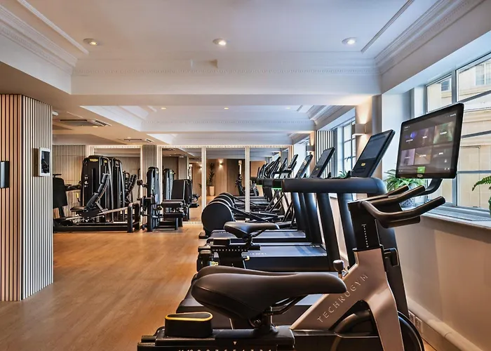 Melia White House Hotel