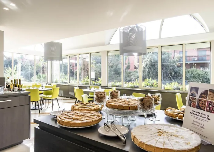 Mercure Roma West
