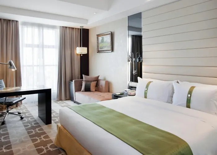 Holiday Inn Beijing Focus Square By Ihg