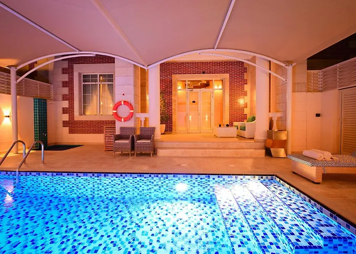 Al Aziziyah Boutique Hotel By The Torch