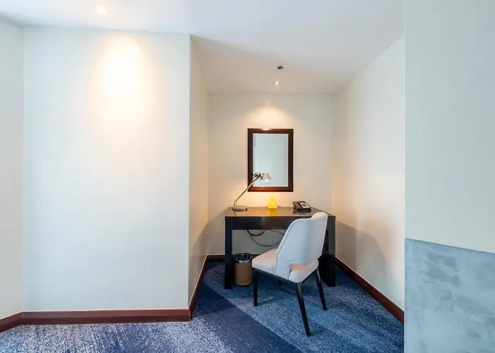 Widus Hotel Clark