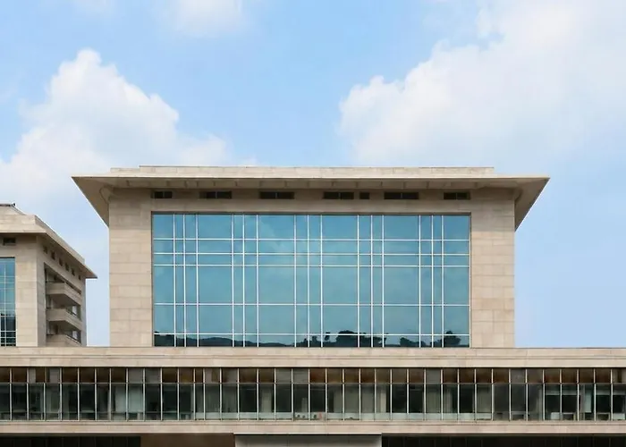 Zone Connect By The Park Saket