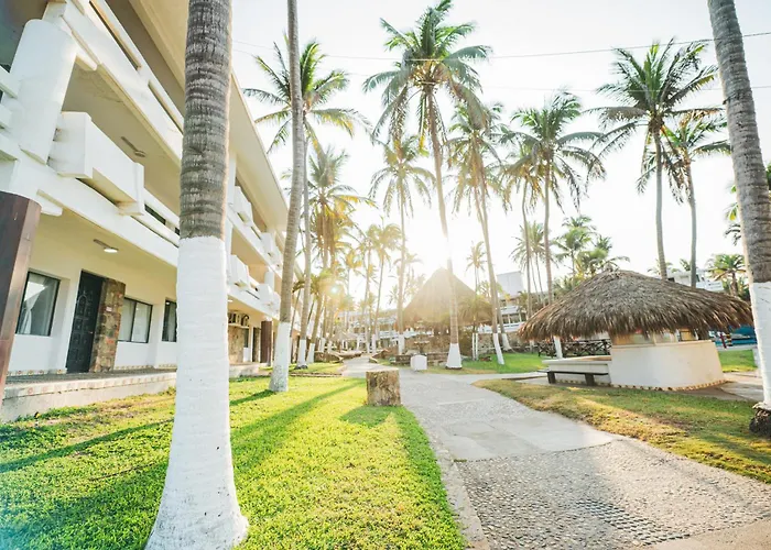 Mar Paraiso Queen