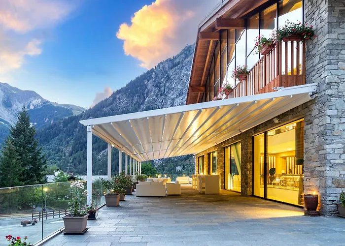 Grand Hotel Courmayeur Mont Blanc, By R Collection Hotels