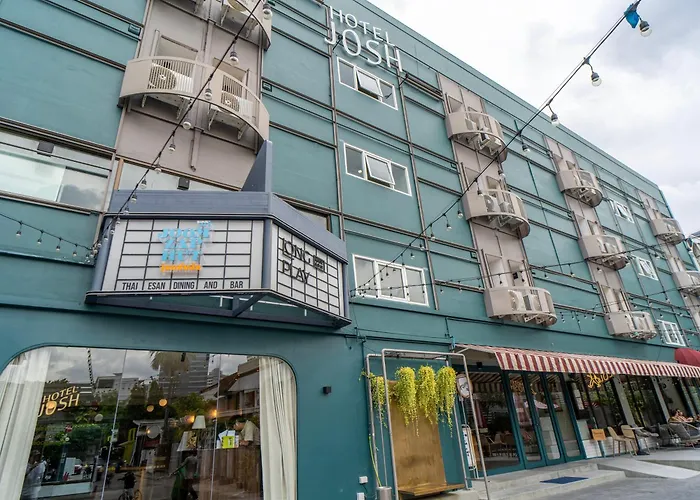 Josh Hotel