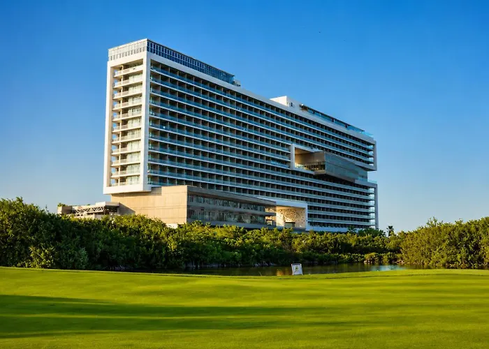Dreams Vista Golf & Spa