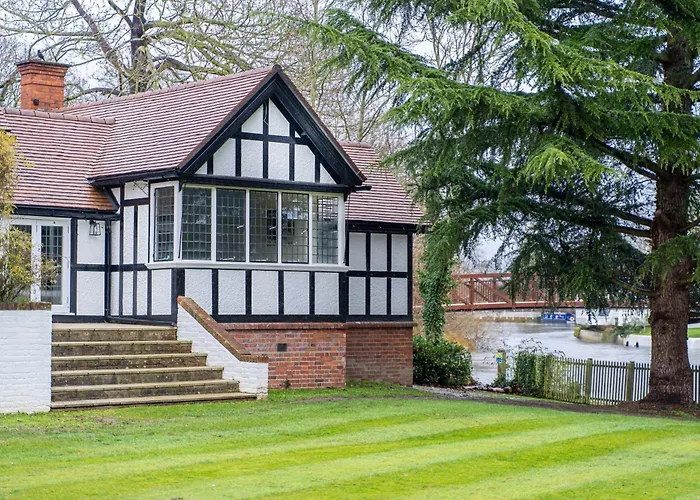 Monkey Island Estate - Small Luxury Hotels Of The World Bray