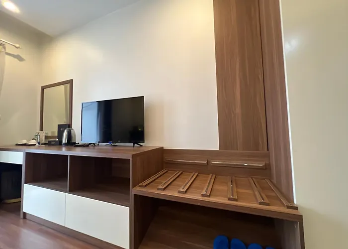 Paragon Noi Bai Hotel & Pool