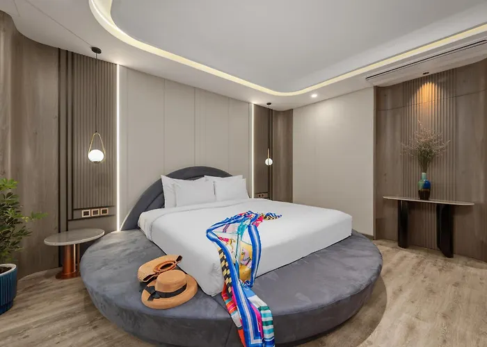 Chi House Danang Hotel And Apartment