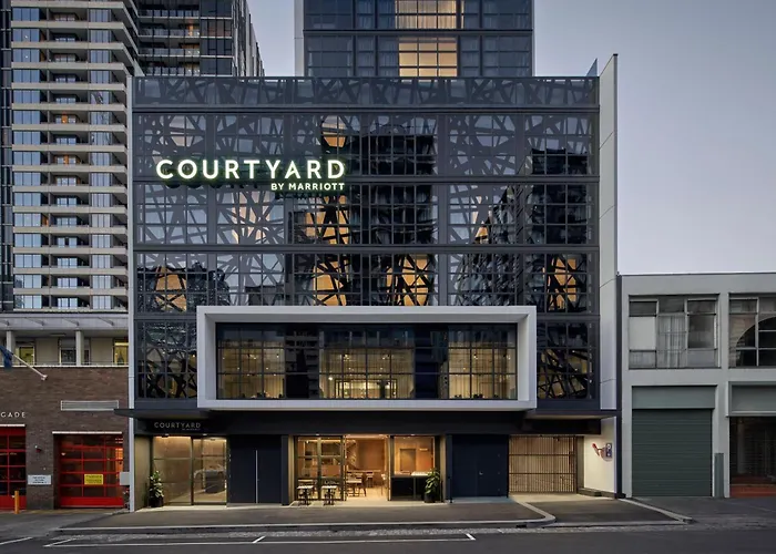 Courtyard By Marriott Melbourne Flagstaff Gardens