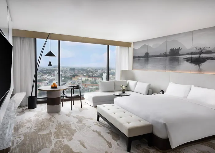 Crowne Plaza Vinh Yen City Centre By Ihg