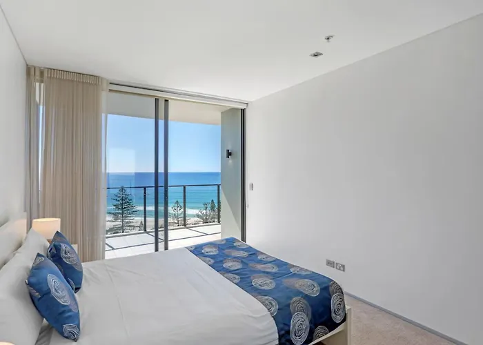 Ambience On Burleigh Beach