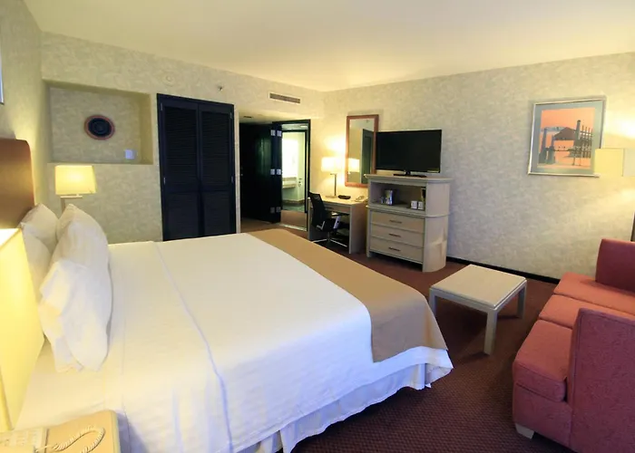 Holiday Inn Monterrey-Parque Fundidora, an IHG Hotel