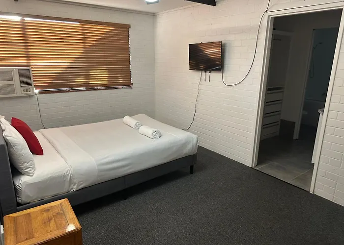Allan Cunningham Motel