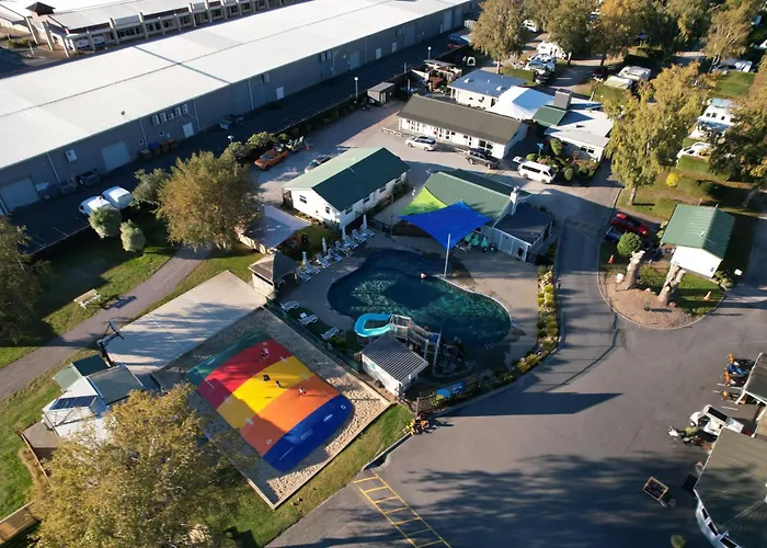 Taupo Top 10 Holiday Park