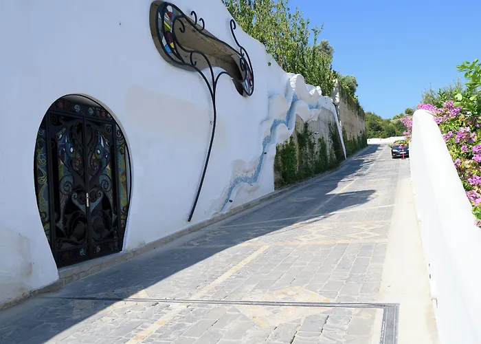 Arka Art Hotel