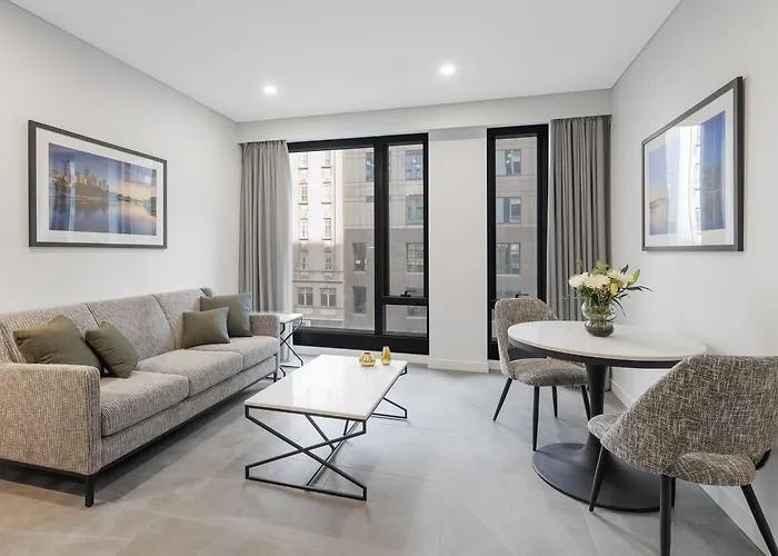 Meriton Suites