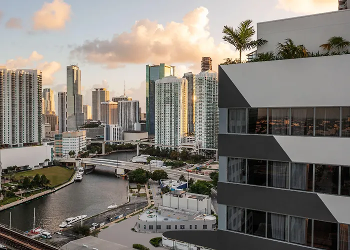 Ac Hotel By Marriott Miami Brickell