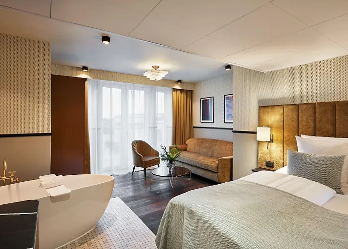 WIDE Hotel