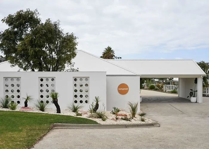 Sunnymead Hotel