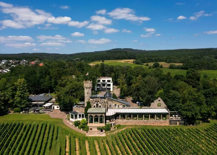 Relais & Chateaux Hotel Burg Schwarzenstein