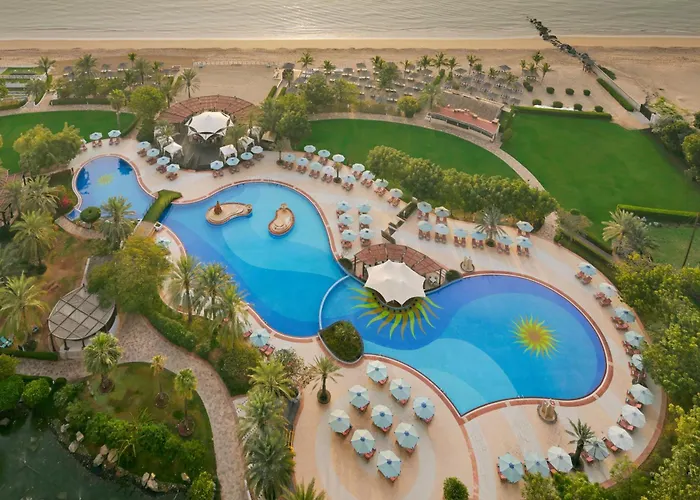 Le Meridien Al Aqah Beach Resort