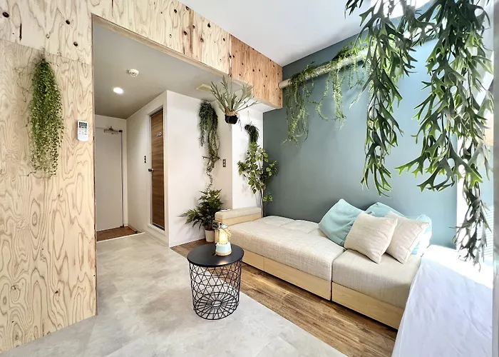 365Base Outdoor Hostel