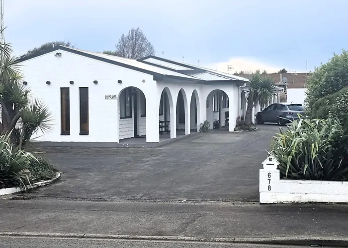 Hacienda Motel