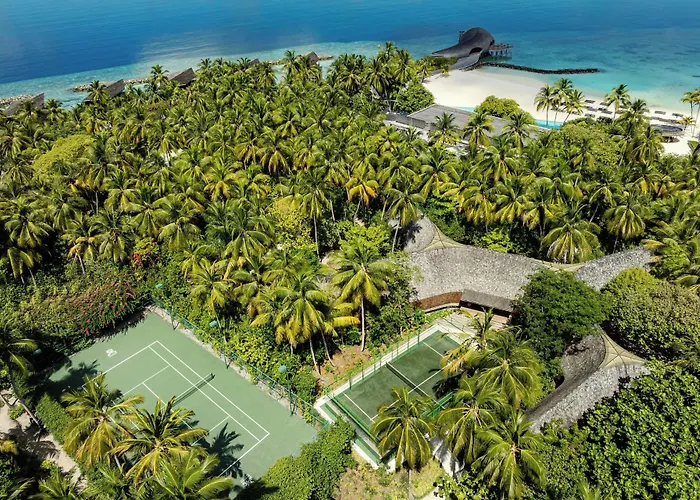 The St. Regis Maldives Vommuli Resort Hulhudheli