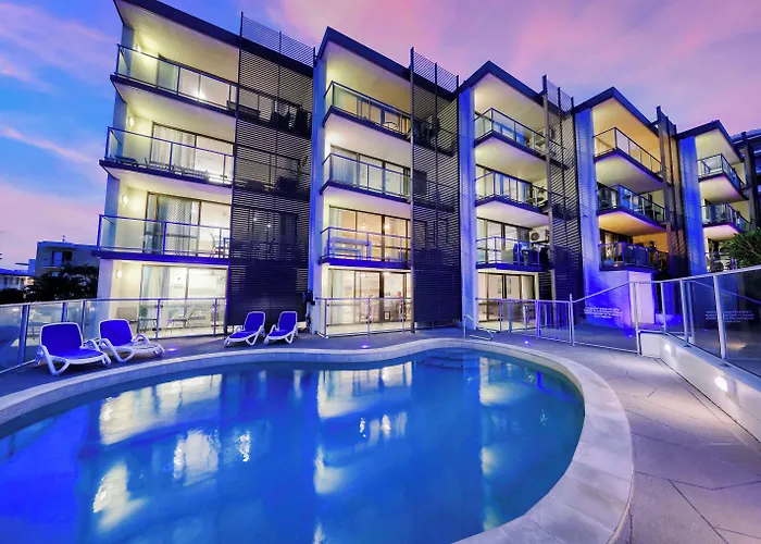 Merrima Court Holidays