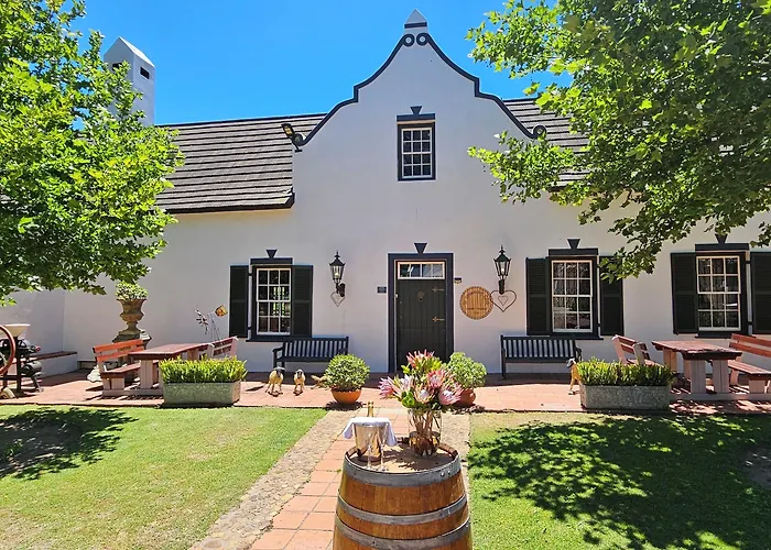 De Leeuwenhof Estate