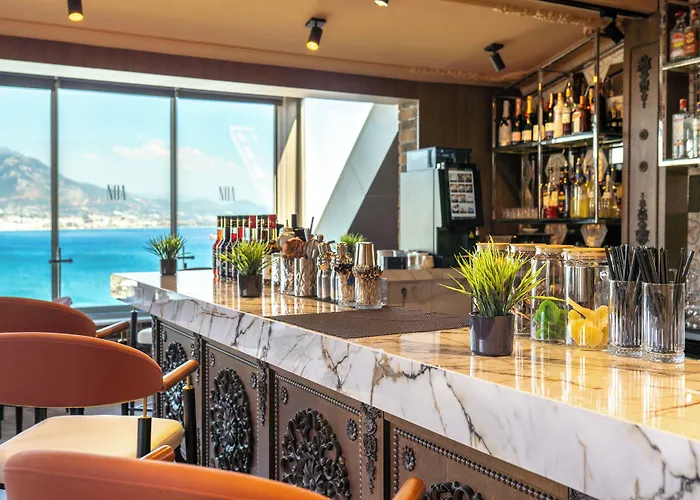 Numa Port Hotel