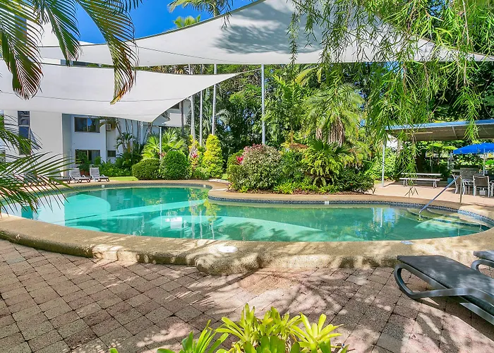 Roydon Beachfront Apartments
