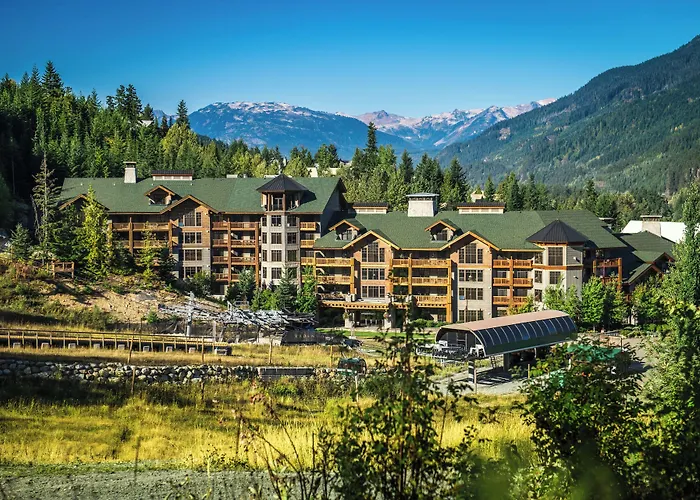 First Tracks Lodge, By Lodging Ovations