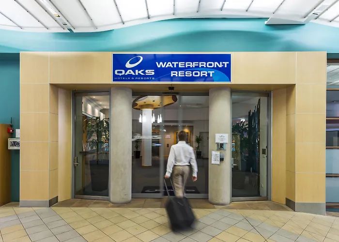 Oaks The Entrance Waterfront Suites