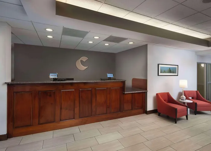 Comfort Inn & Suites University Area