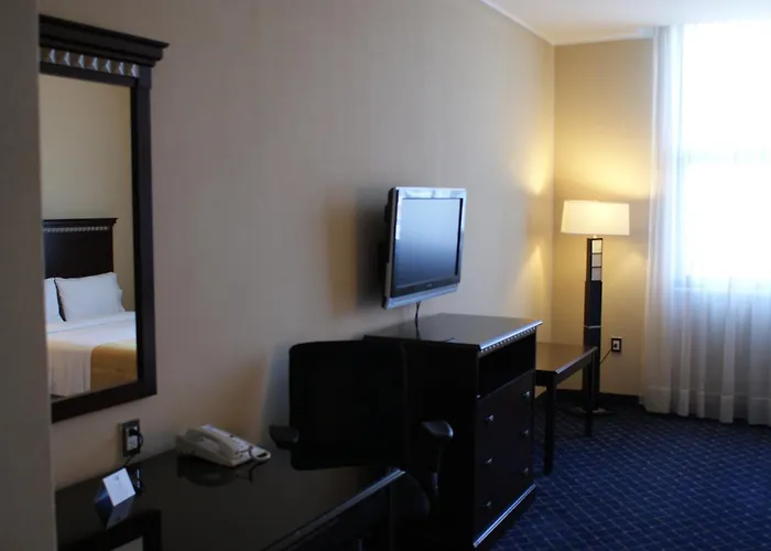 Holiday Inn Express Mexico Santa Fe, an IHG Hotel