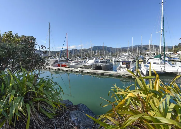Harbourside Lodge