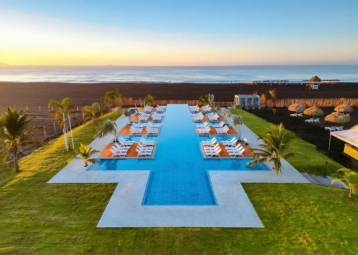 Hotel Soleil Pacifico Puerto San José
