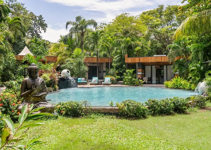 Ocho Artisan Bungalows (Adults Only)