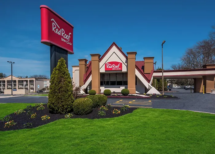 Red Roof Inn And Suites Newark - University