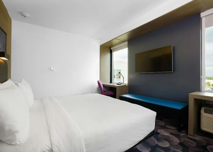 Aloft Austin Airport