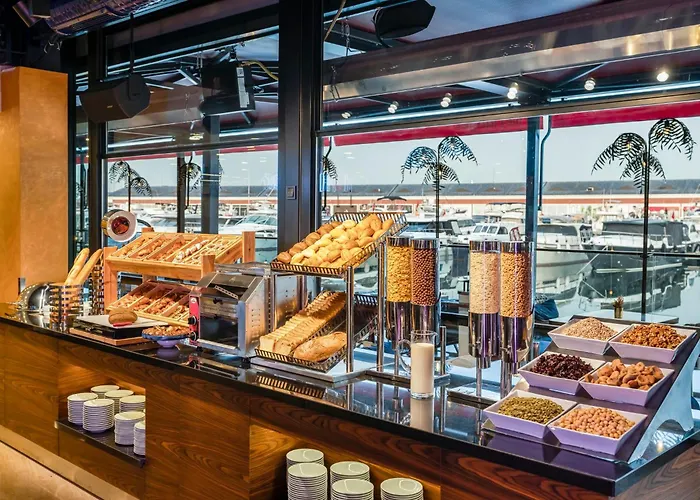 Crowne Plaza Istanbul Tuzla Viaport Marina By Ihg